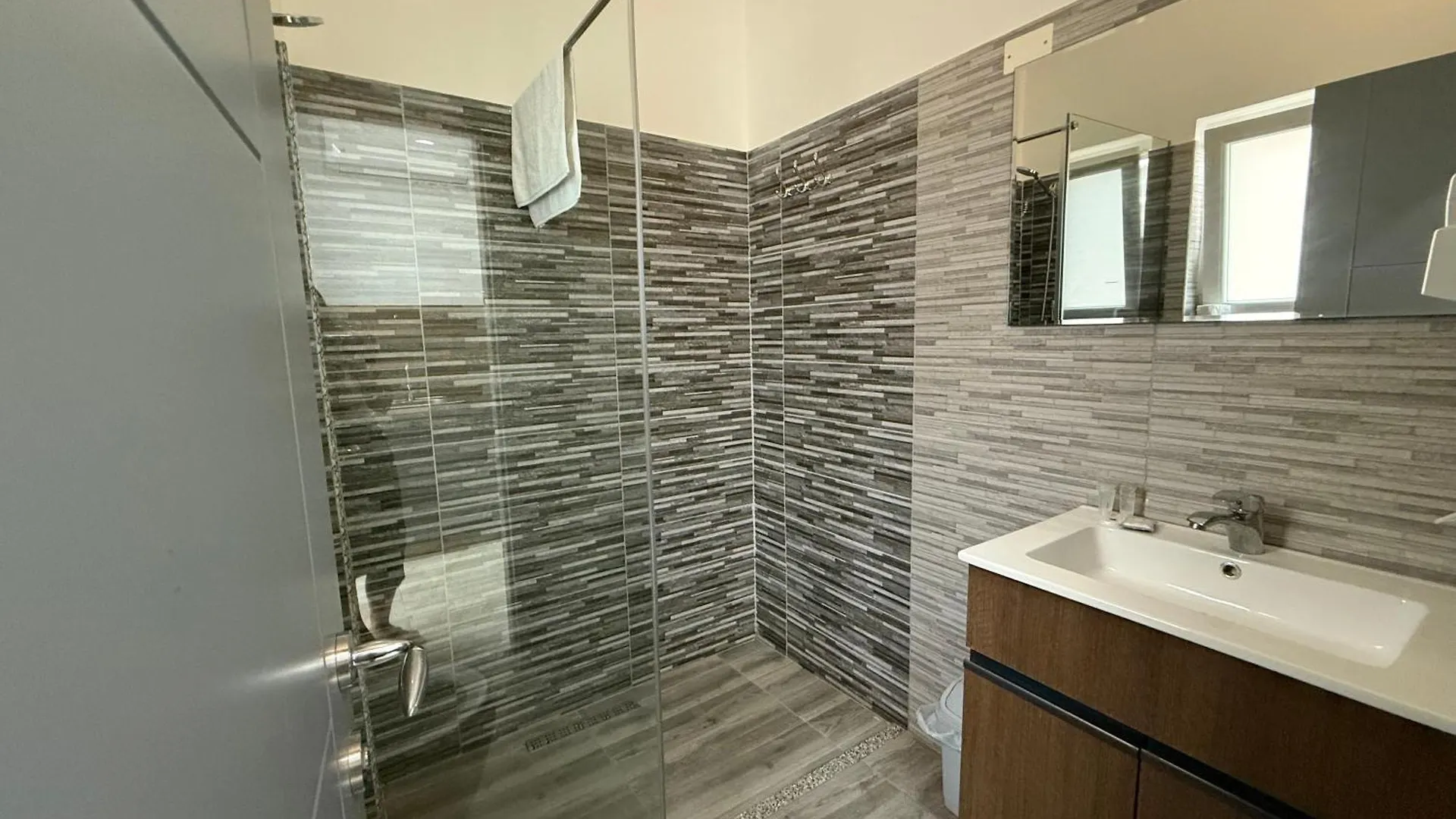 Lägenhet Hotel Leodori 1 Shëngjin Albanien